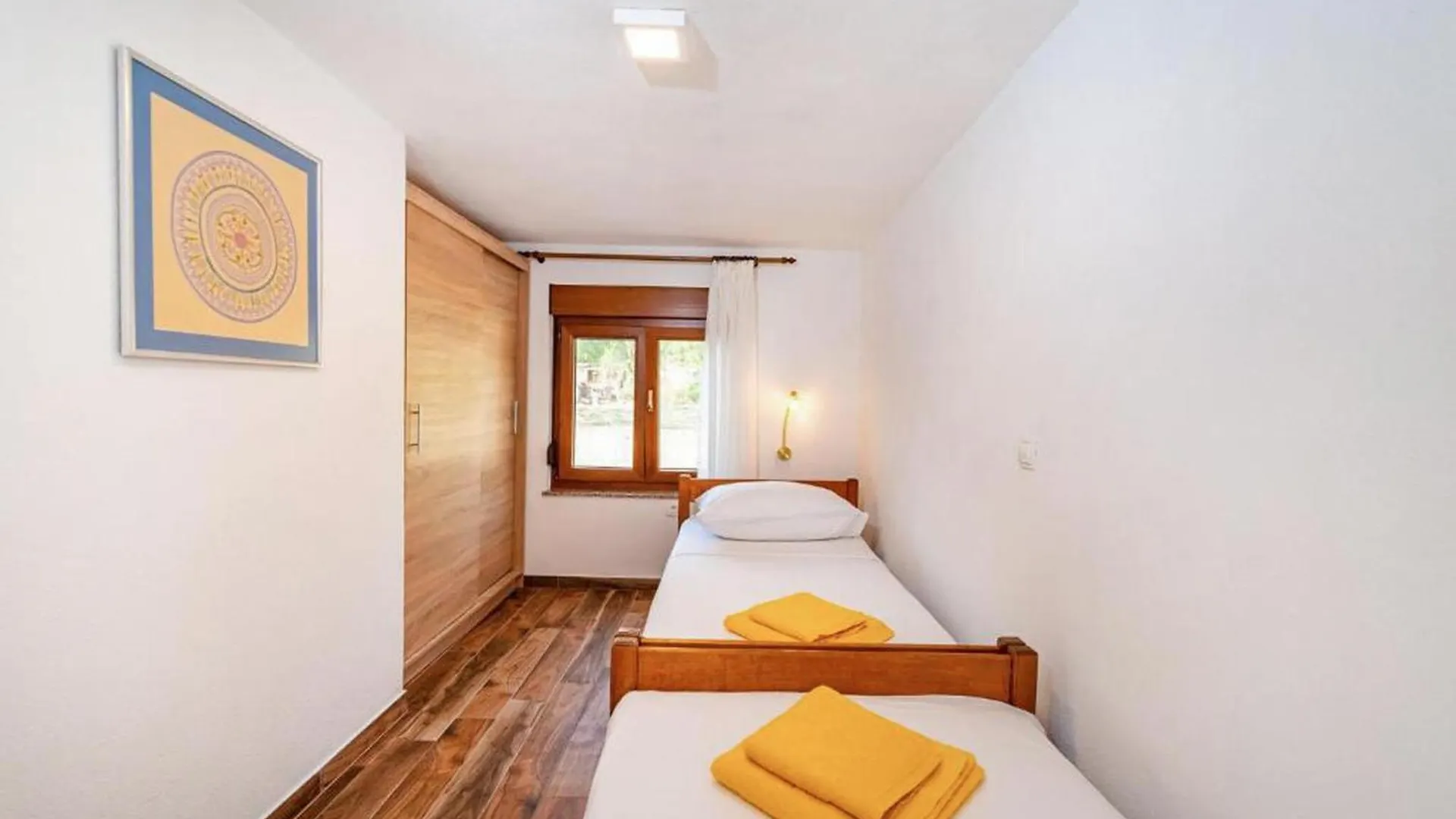 3 Bedroom Gorgeous Apartment In Seline Croatia