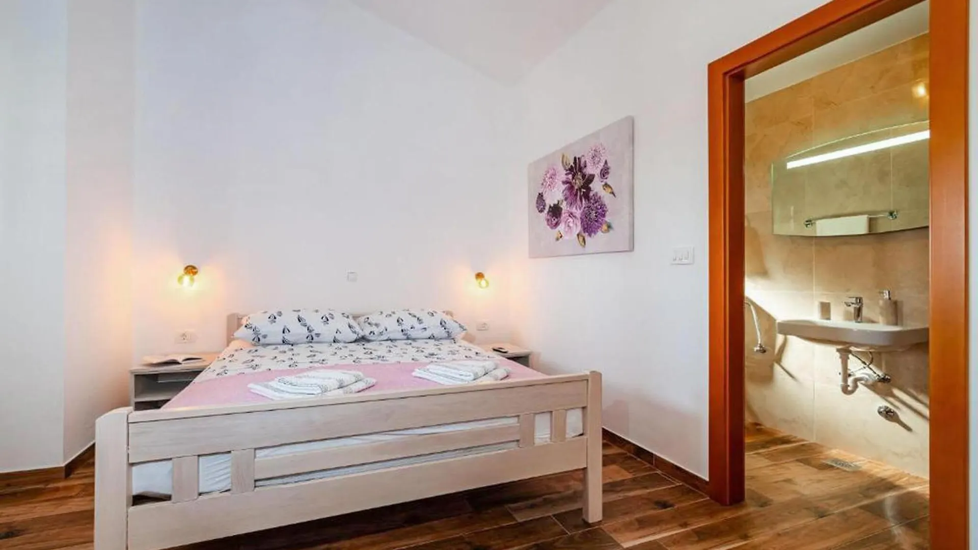 3 Bedroom Gorgeous Apartment In Seline