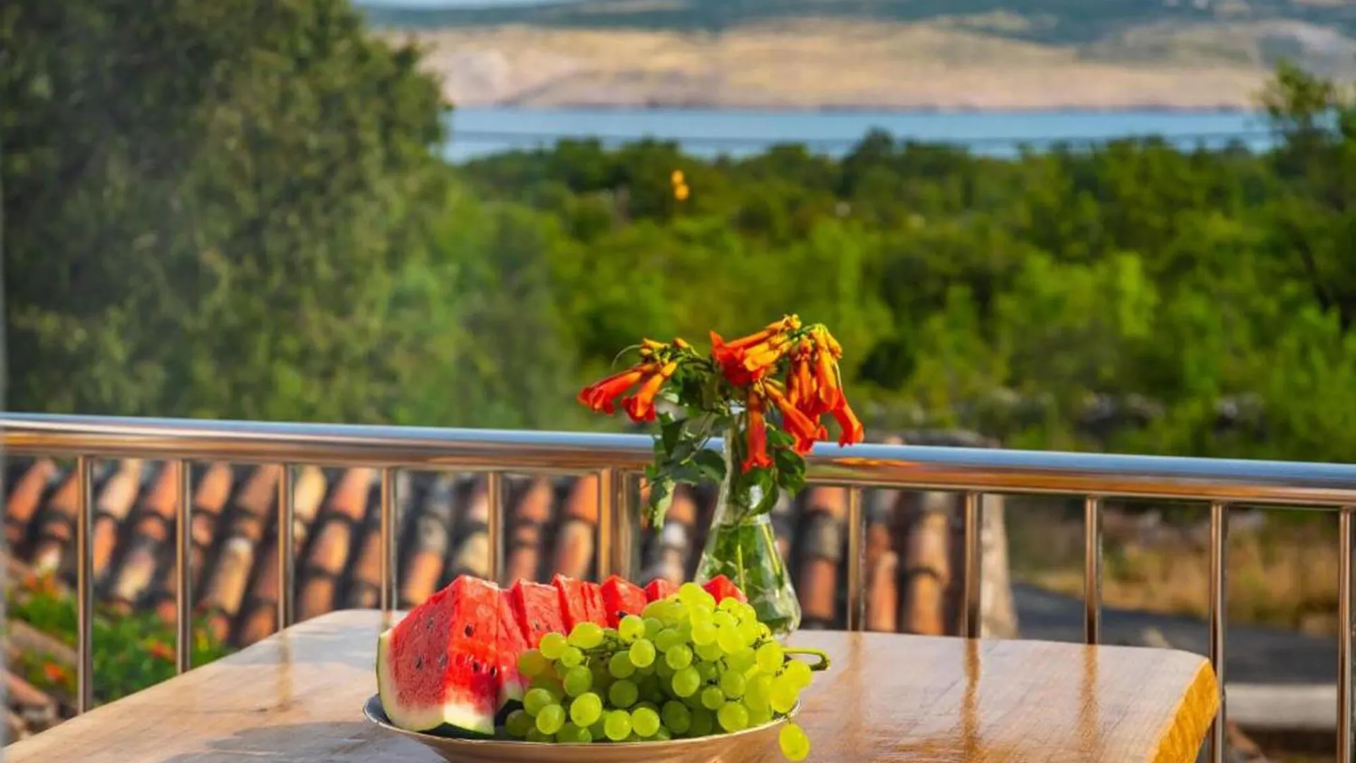 3 Bedroom Gorgeous Apartment In Seline Croatia